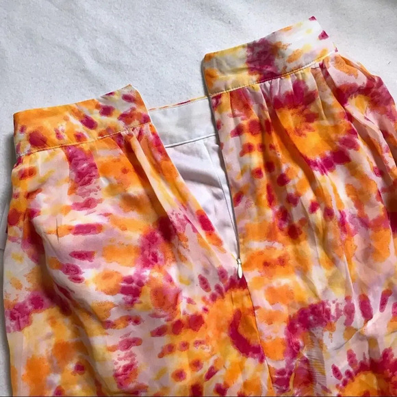 The Edit by 17 New Walk Through Shorts Various - Picture 8 of 13